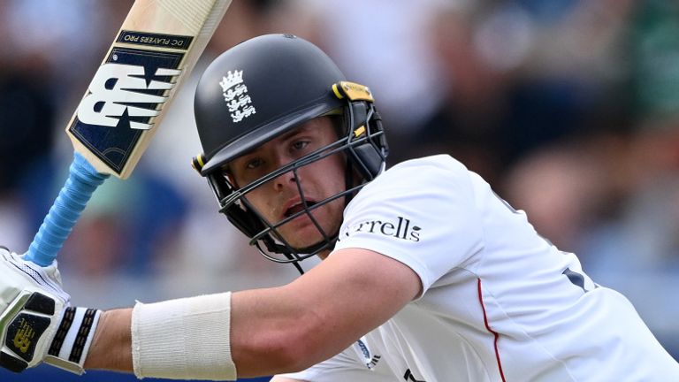 England vs Pakistan Second Test Day 3: The Hunters Become the Hunted in a Match That Has Everything