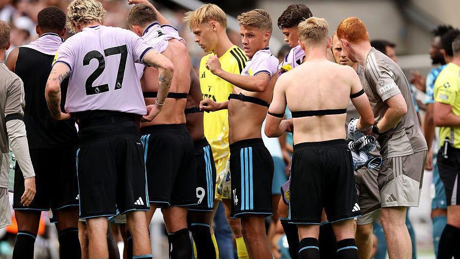 Kit Chaos at St James' Park: Newcastle's Mid-Game Strip Switch Against Leverkusen Raises Eyebrows