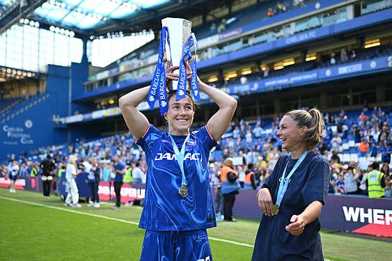 Lucy Bronze Breaks Her Own Rules, And She Has No Regrets About It — Lucy Bronze, Chelsea FC, Women's Football