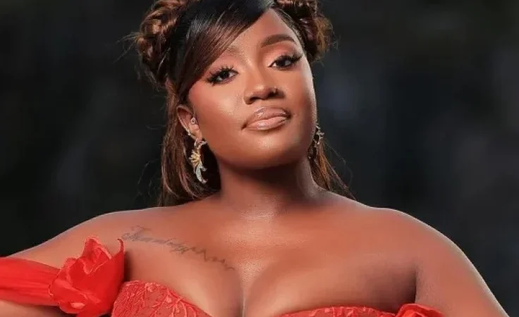 Lydia Jazmine on Love, Fame, and Why a Wedding Ring Belongs Off the Red Carpet