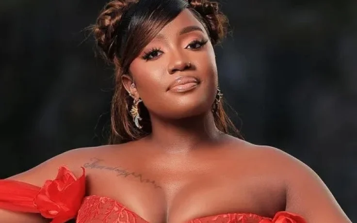 Lydia Jazmine on Love, Fame, and Why a Wedding Ring Belongs Off the Red Carpet