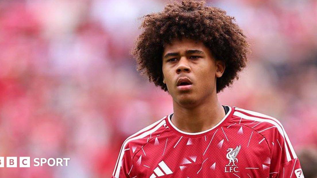 The Liverpool Teenager Who Is Stealing Pre-Season Headlines But Cannot Play a Competitive Minute
