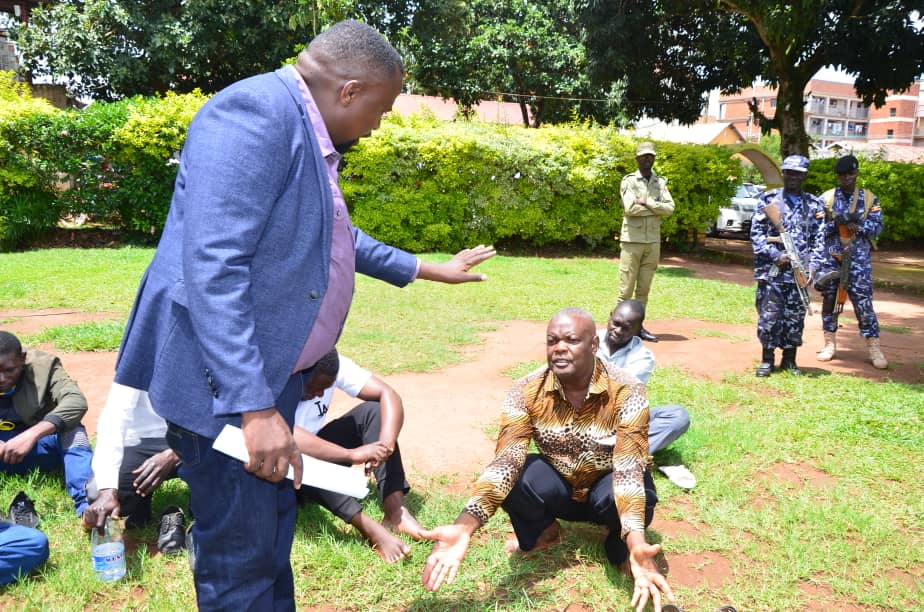 Suspect Arrested in Nansana Over Alleged Attack on Ugandan Singer Moses Matovu 10 Suspect Arrested in Nansana Over Alleged Attack on Ugandan Singer Moses Matovu — Moses Matovu, Nansana, Uganda Music