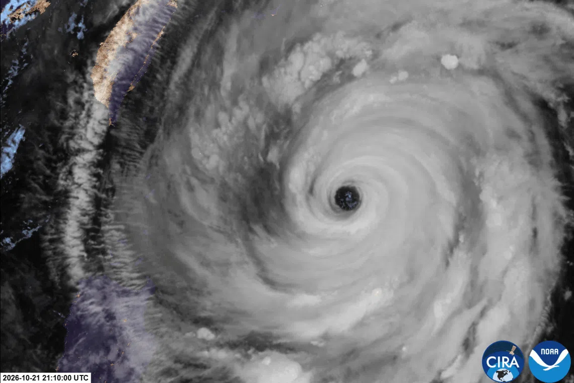 Typhoon Champi Tears Through Taiwan, Leaving One Dead and a Trail of Destruction Before Turning Toward China 8 Typhoon Champi Tears Through Taiwan, Leaving One Dead and a Trail of Destruction Before Turning Toward China